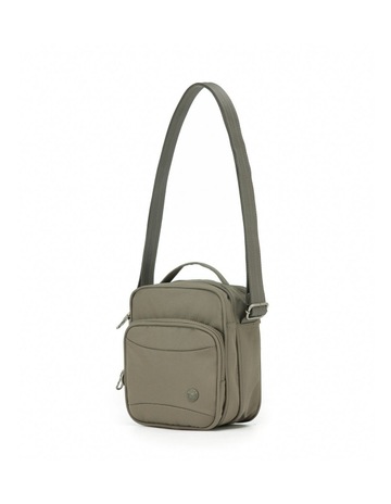 Taupe colour