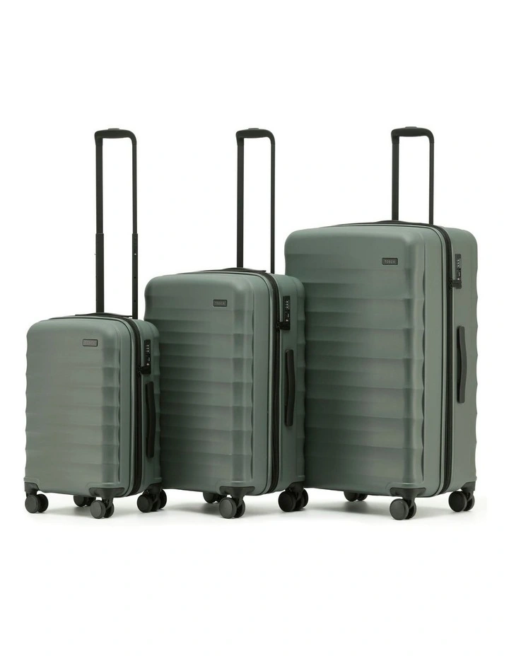 Interstellar 2.0 67cm Medium Hard Suitcase - Moss - Green image 3