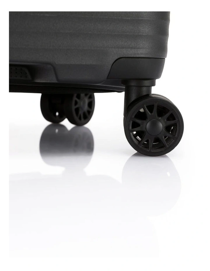 F-Lite 65cm Medium Hard Suitcase - Black image 4