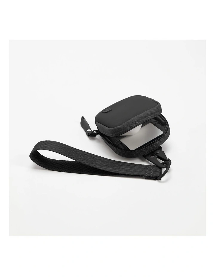 A.R.C. Compact Pouch INCO400720-BLK in Black image 4