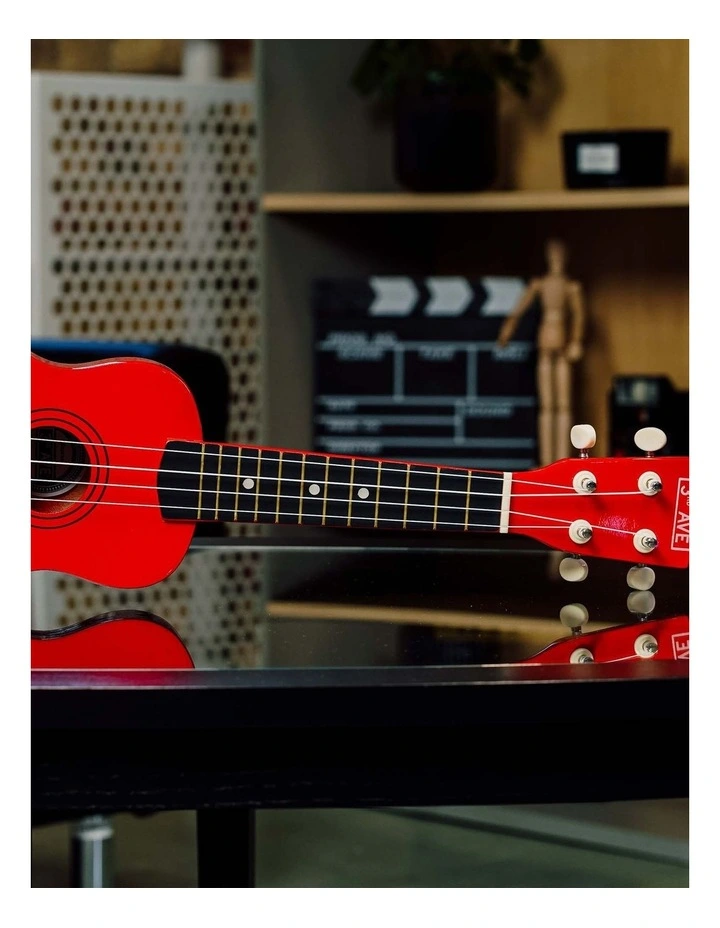 3rd Avenue Soprano Ukulele - Red image 4