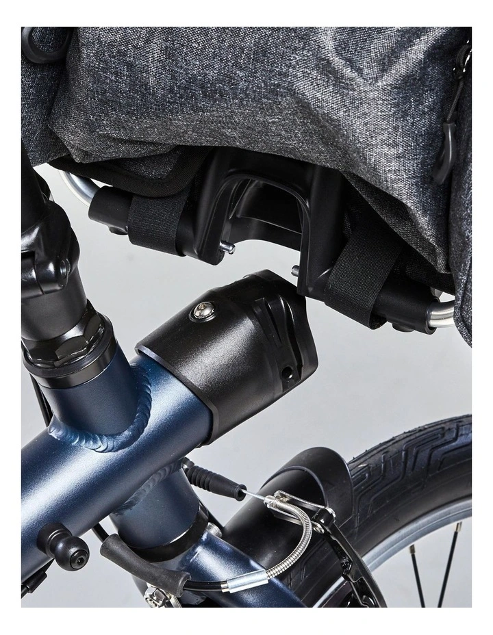 Decathlon | 25 L Folding Bike Front Bag 1 Second Clip image 4