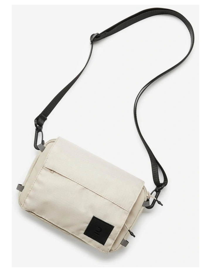 Decathlon | Urban Walking Mini Bag Activ Mblty Venice 1.3 L - Beige image 3