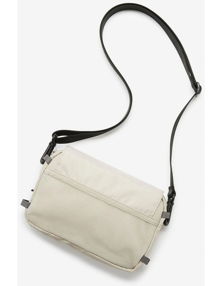 Decathlon | Urban Walking Mini Bag Activ Mblty Venice 1.3 L - Beige image 5