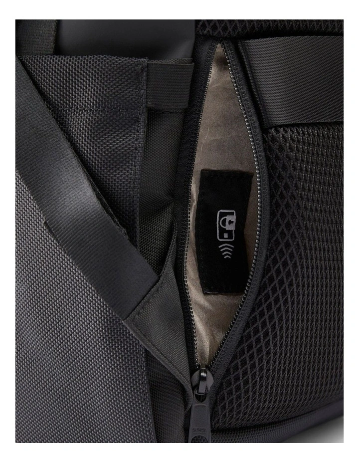 Decathlon | 29L Backpack Rolltop with Laptop Pocket image 6