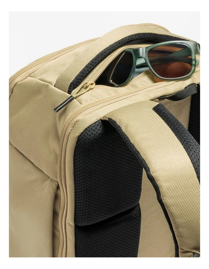 Decathlon | Quechua Laptop Backpack Escape 500 Hiking 32L Beige image 3
