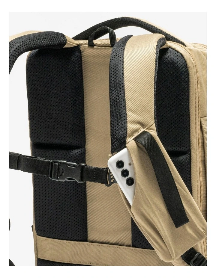 Decathlon | Quechua Laptop Backpack Escape 500 Hiking 32L Beige image 6
