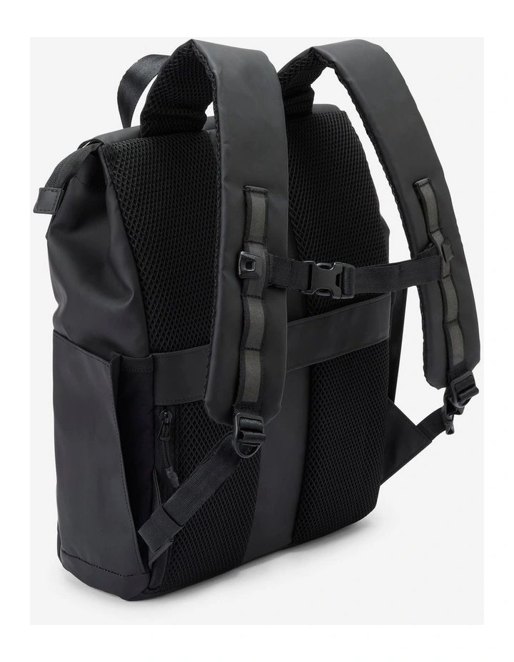 Decathlon | 15 L water repellent backpack with laptop compartment image 4