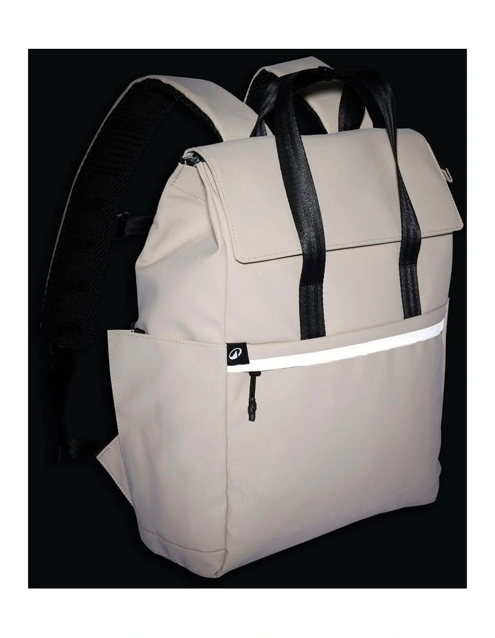 Decathlon | 15 L water repellent backpack with laptop compartment image 7