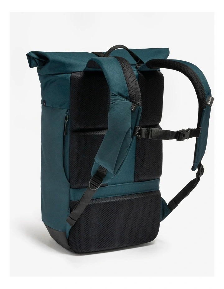 Decathlon | Hiking backpack 23 L, Escape 500 Rolltop - Green image 4