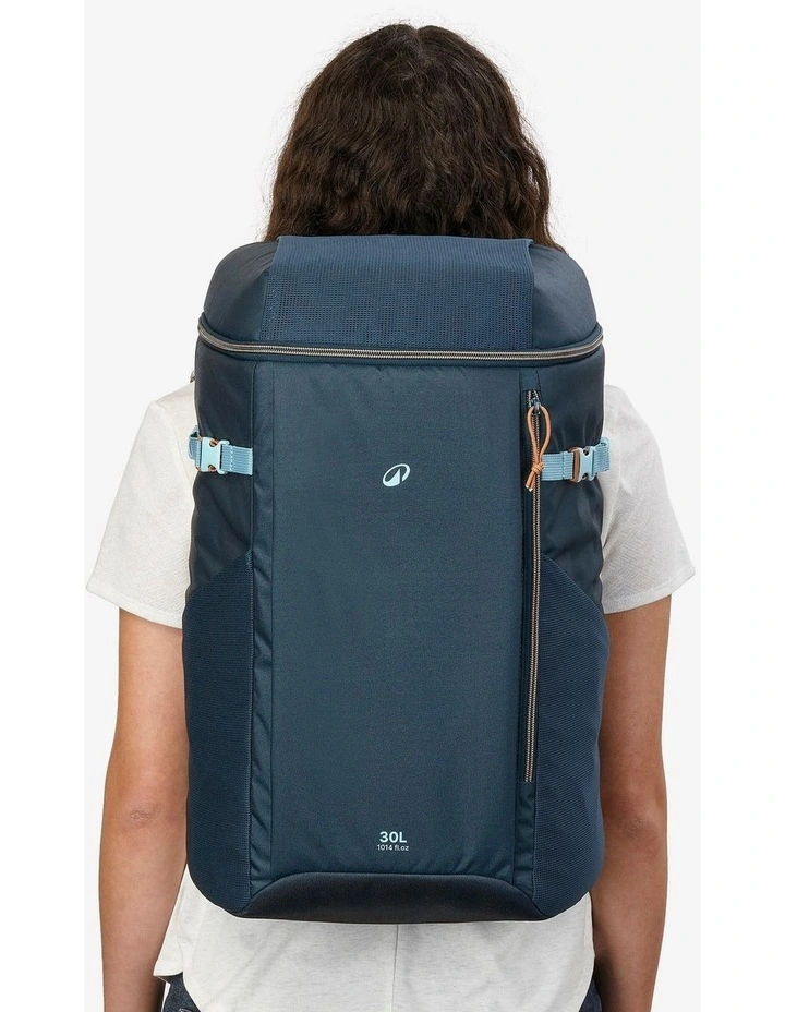 Decathlon | 30 L Cooler Backpack 100 - compact and insulated image 3