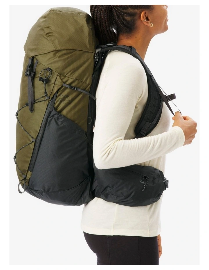 Decathlon | Hiking backpack, MH900 38 L - Green image 4
