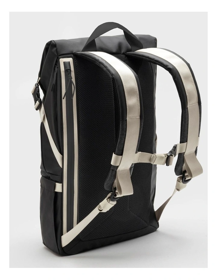 Decathlon | 25L Urban Backpack - Black image 2