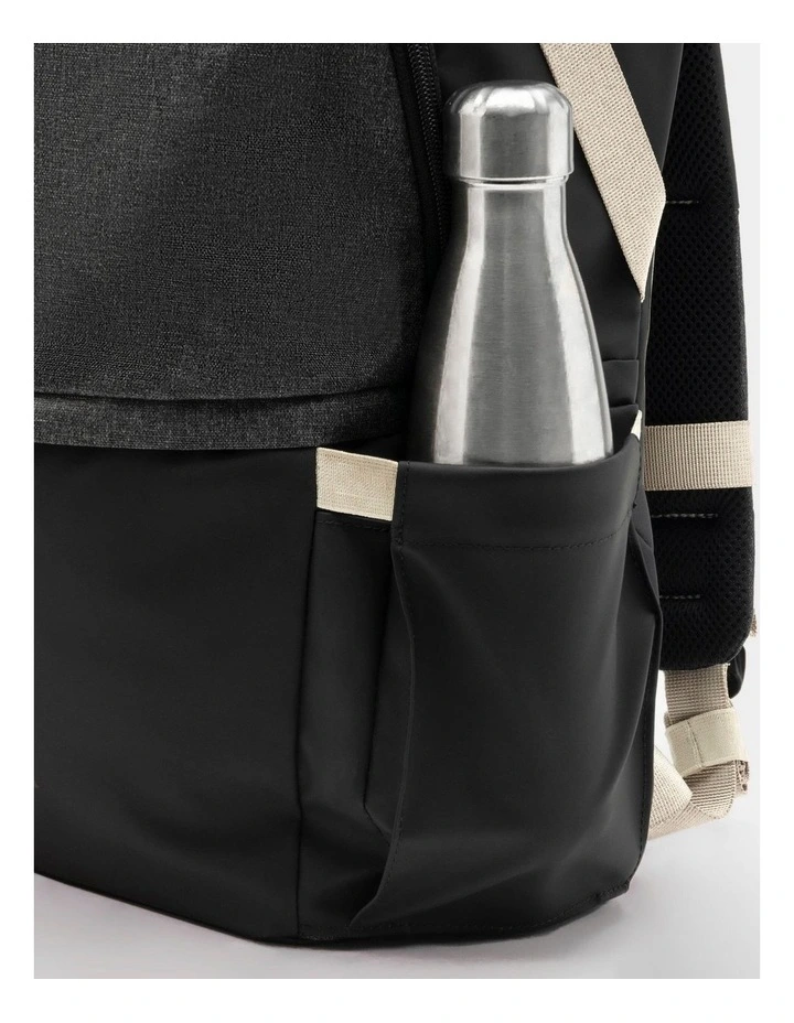 Decathlon | 25L Urban Backpack - Black image 5