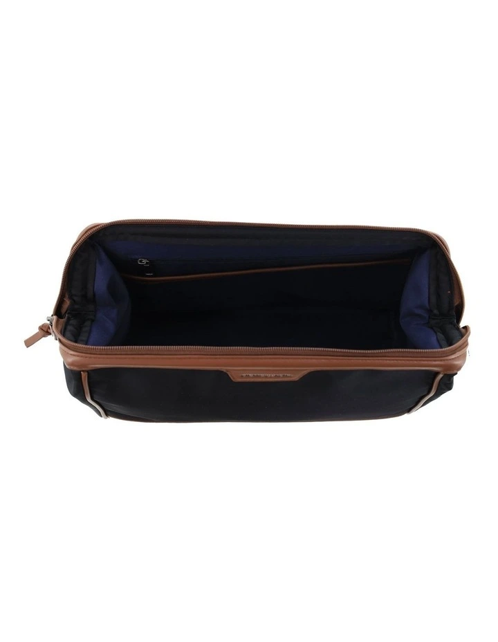 Pierre Cardin Euro Toiletry Bag in Black image 2