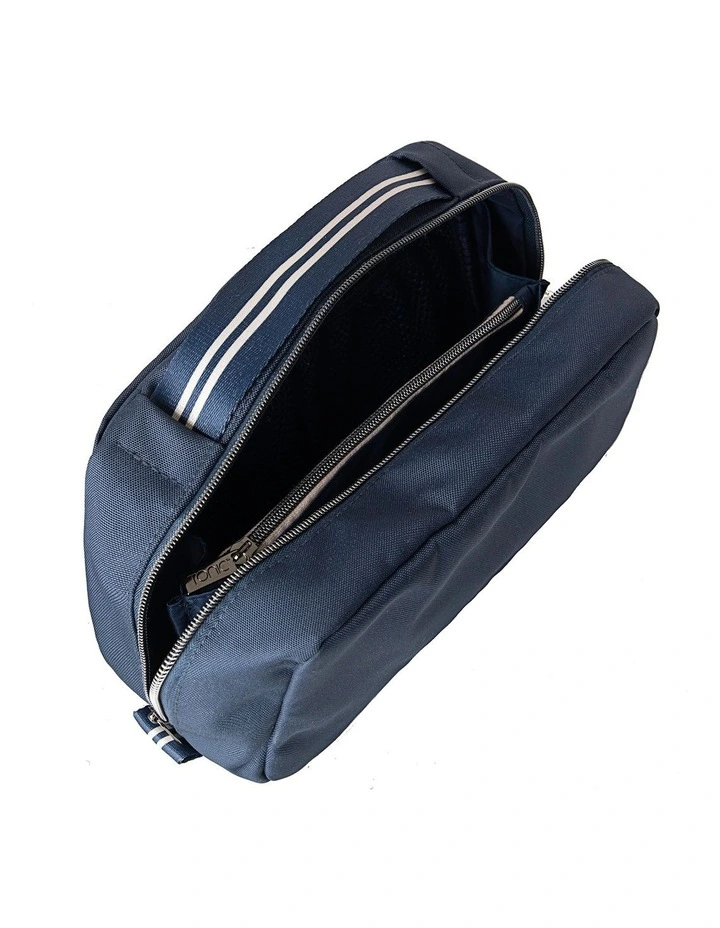 Men's Kit Large Travel Bag in Navy image 3