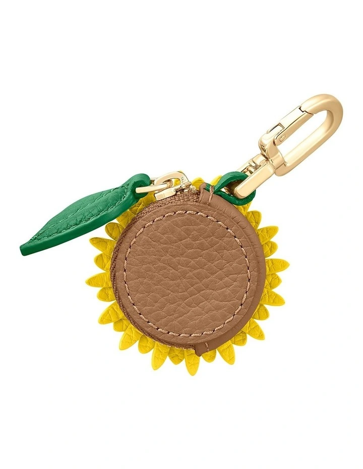 The SABRMOJI Bloom Charm in Sunflower image 4