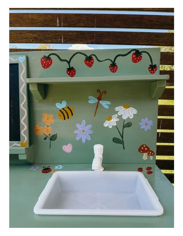 Mud Kitchen - Blackboard image 6