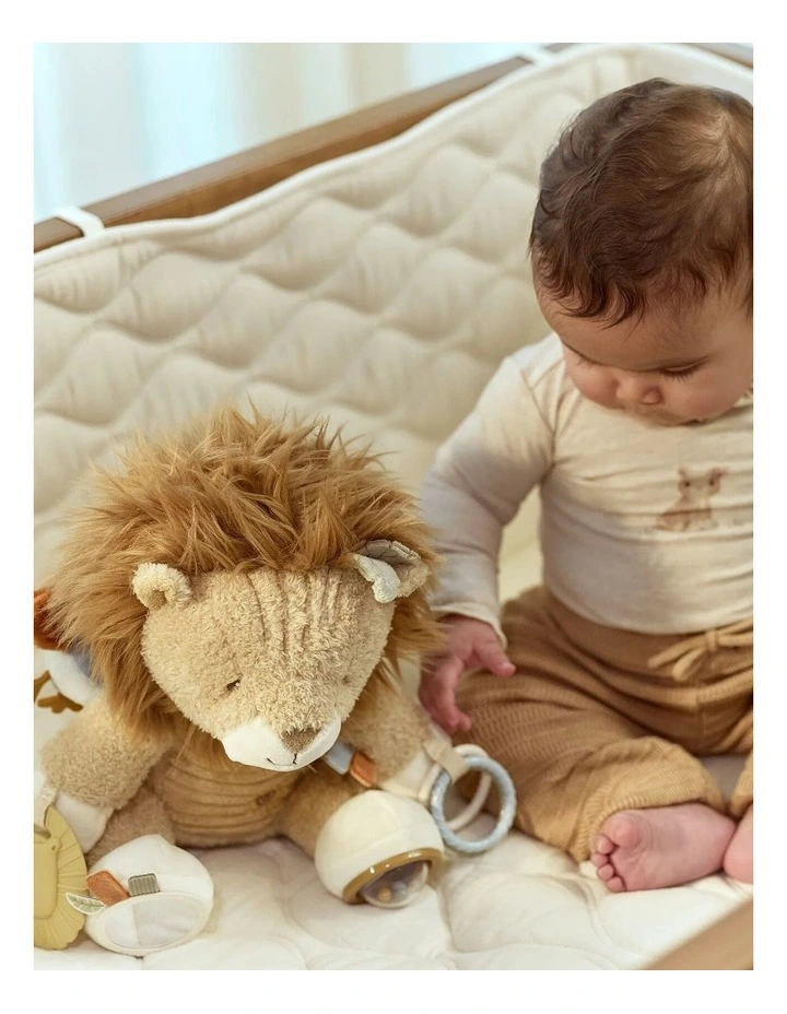 Safari Friends Activity Cuddle Lion image 2