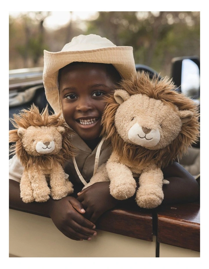 Safari Friends Cuddle Lion - 17cm image 2