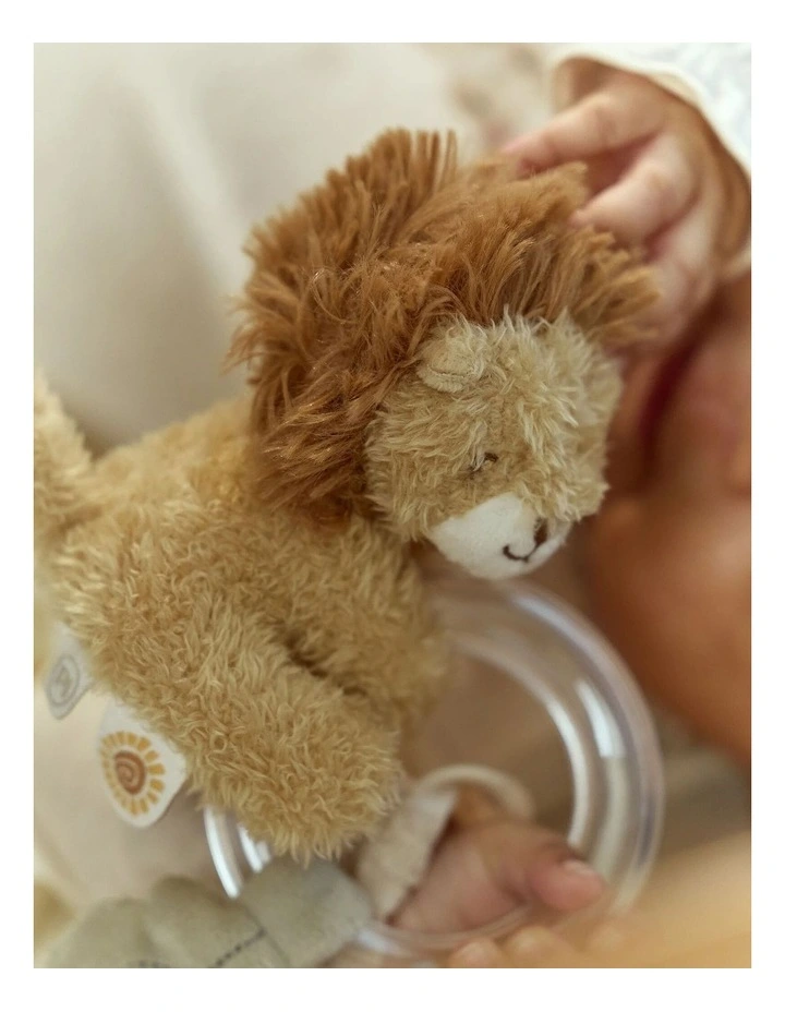Safari Friends Ring Rattle Lion image 4