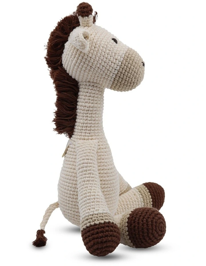 Giraffe Med sitting image 2