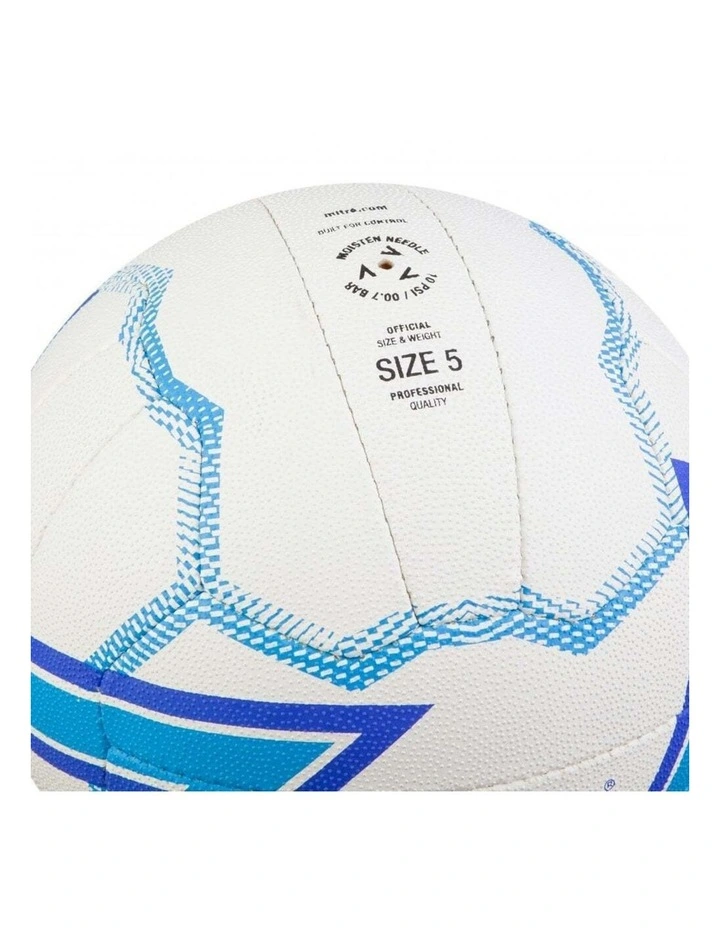 Pursue White Size 5 Netball Ball F18P image 4