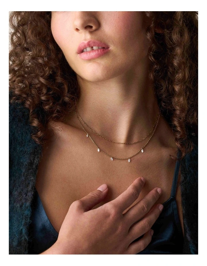 JF04894710 Ellis Necklace in Gold image 5