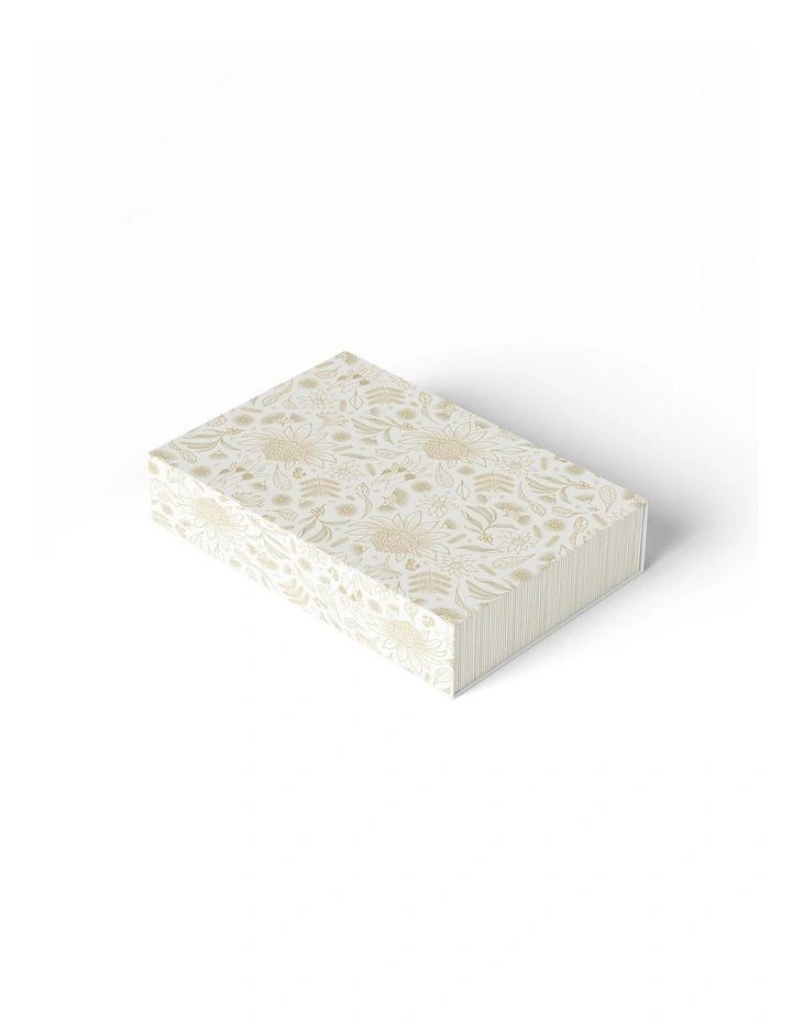 Medium Magnetic Gift Box in Botanic On White image 1