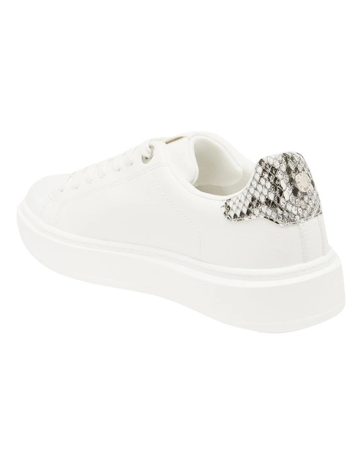 steve madden catcher white
