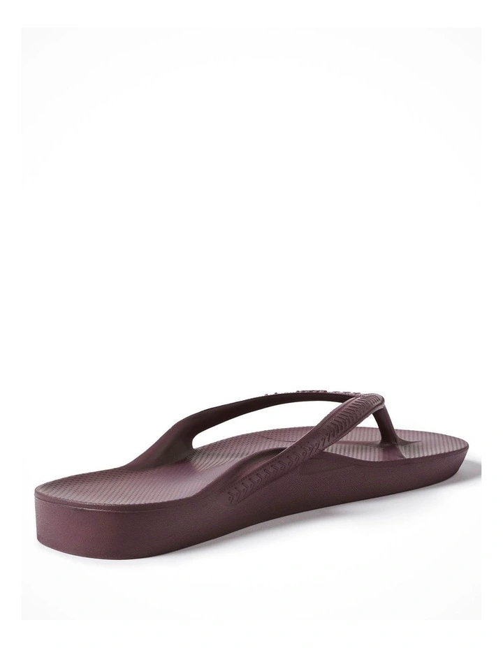 Arch Support Thongs in Nightshade image 3