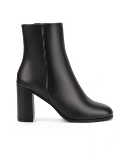 Libby Ankle Boots in Black