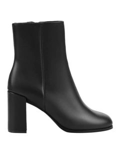 Libby Ankle Boots in Black