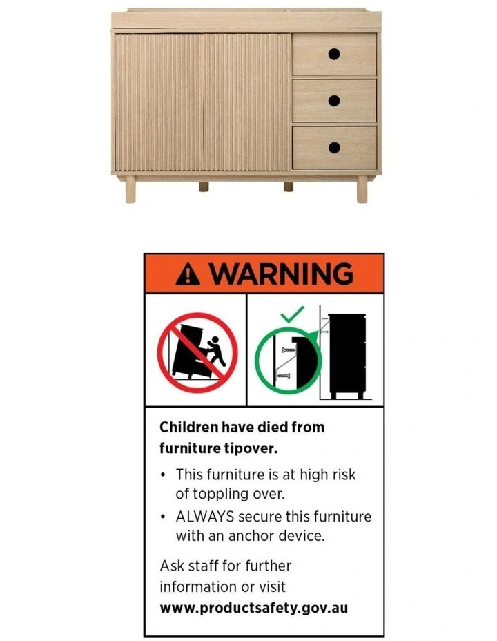 Oska Dresser WIDE Changer in Oak image 3
